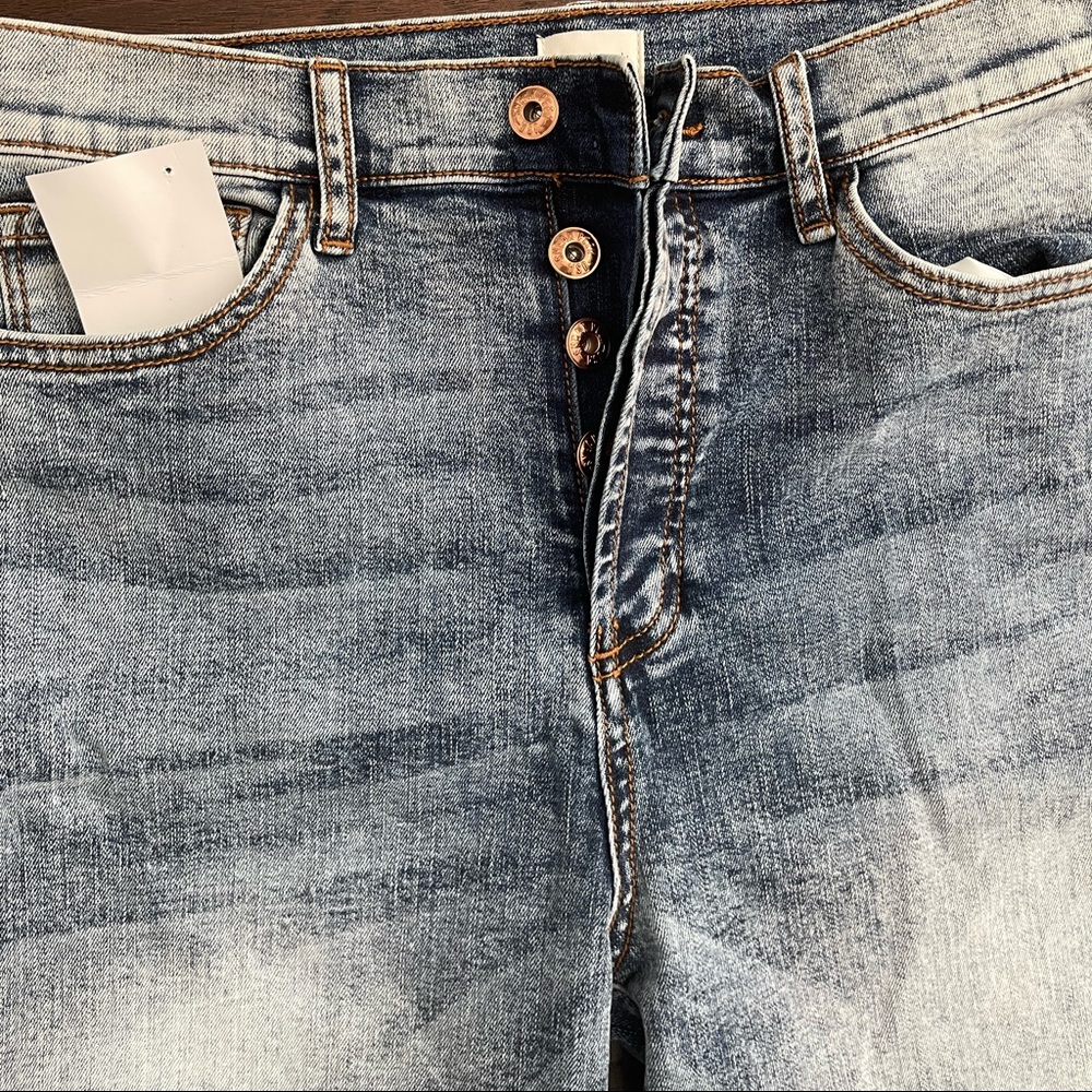Sneak peak wide leg jeans size 7/28